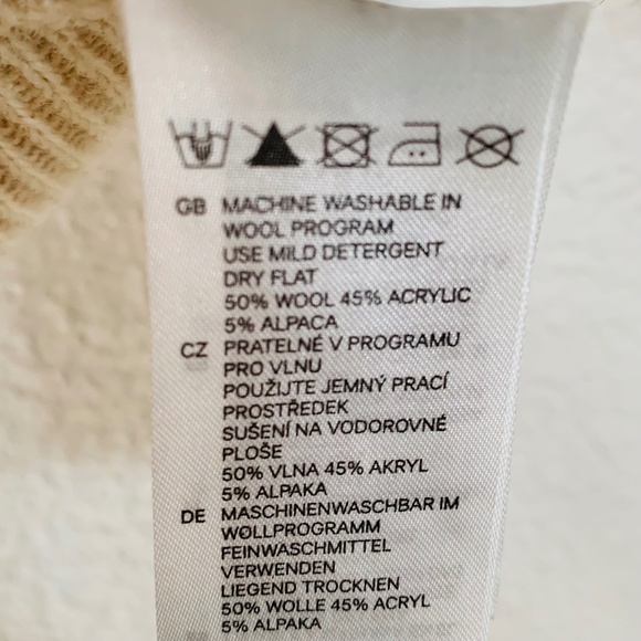 L.O.G.G. by H & M Wool Blend Floral Cardigan Button Up Sweater Size Medium - Picture 8 of 8